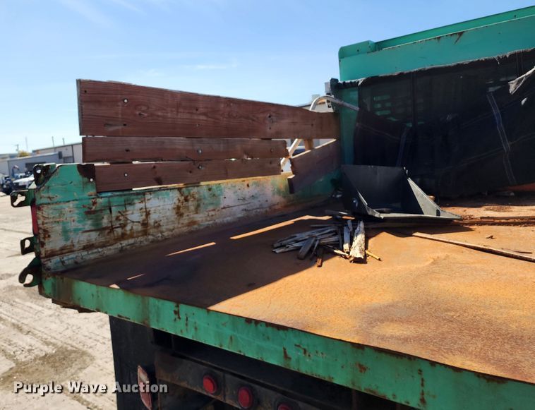 image for item DC6192 2007 International 7400  dump truck