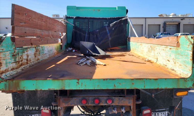 image for item DC6192 2007 International 7400  dump truck