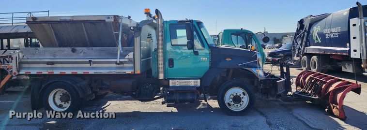 image for item DC6194 2007 International 7300  dump truck