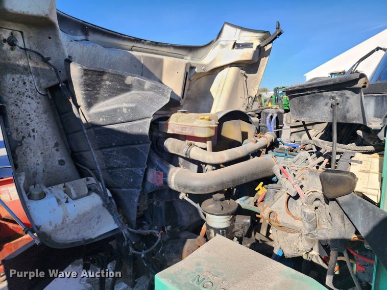 image for item DC6194 2007 International 7300  dump truck