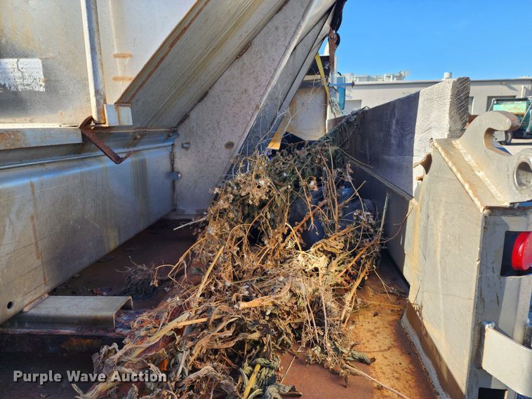 image for item DC6194 2007 International 7300  dump truck