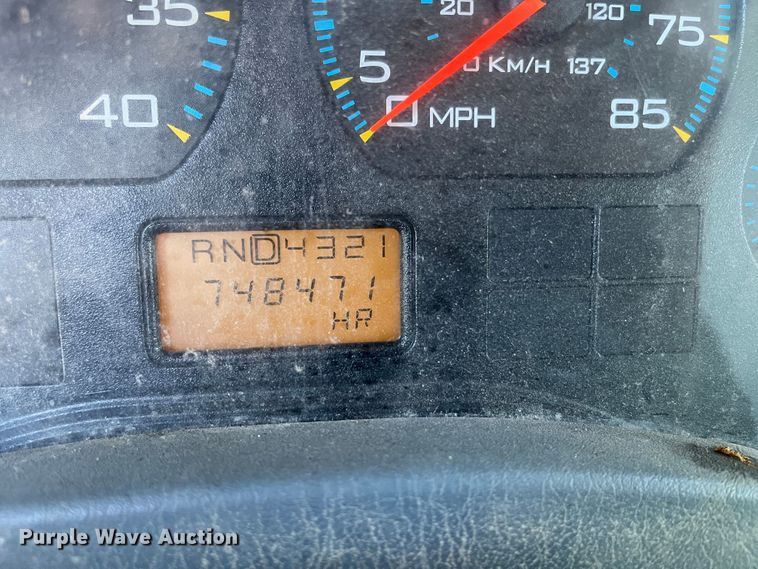 image for item DC6195 2007 International 7400  dump truck