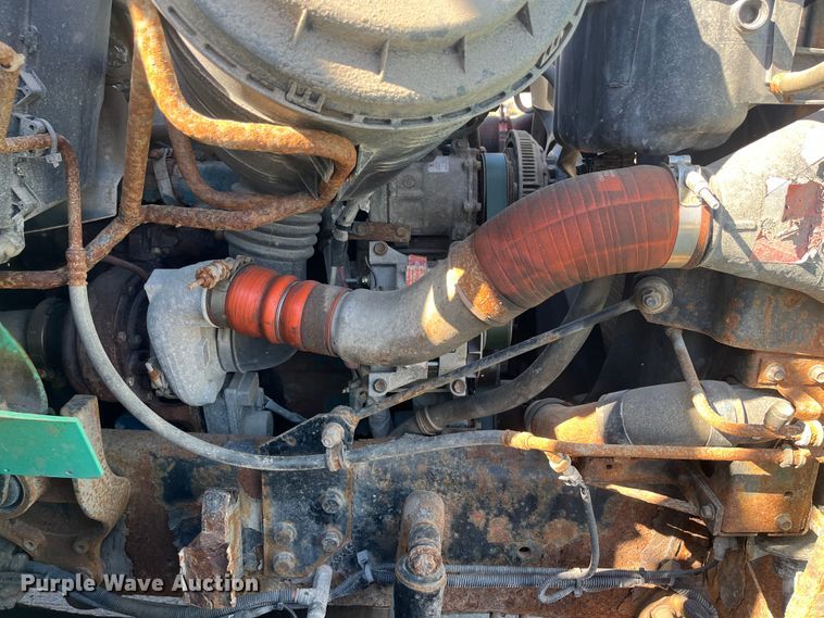 image for item DC6195 2007 International 7400  dump truck