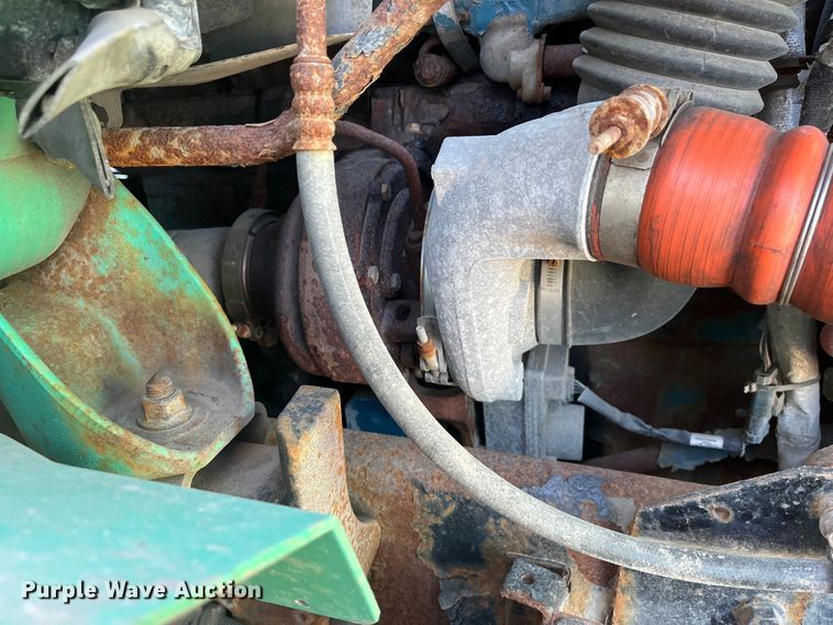 image for item DC6195 2007 International 7400  dump truck