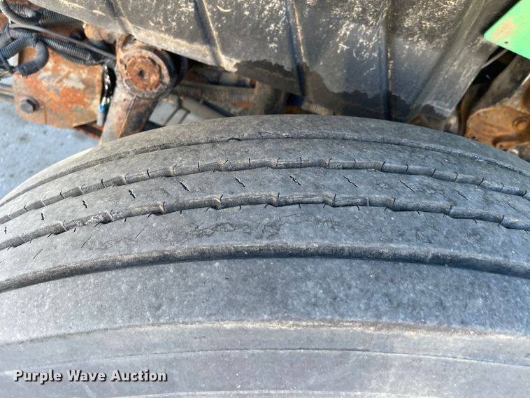 image for item DC6195 2007 International 7400  dump truck