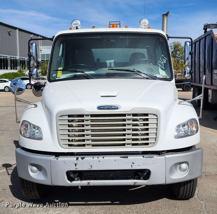 image for item DC6196 2014 Freightliner M2 106  street sweeper truck