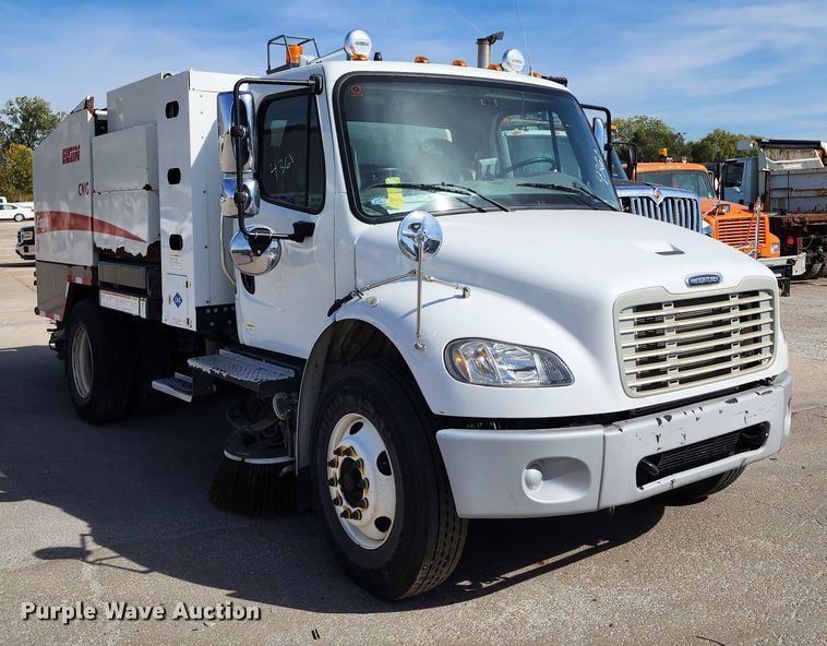 image for item DC6196 2014 Freightliner M2 106  street sweeper truck