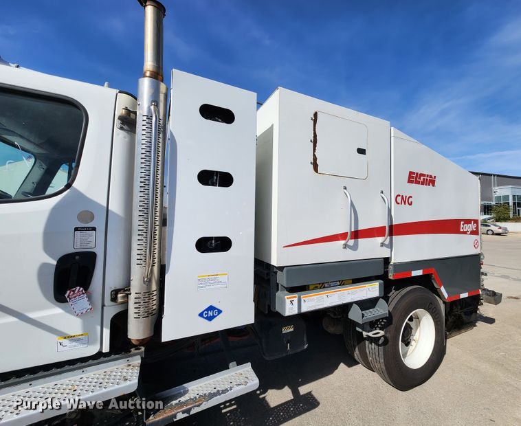 image for item DC6196 2014 Freightliner M2 106  street sweeper truck