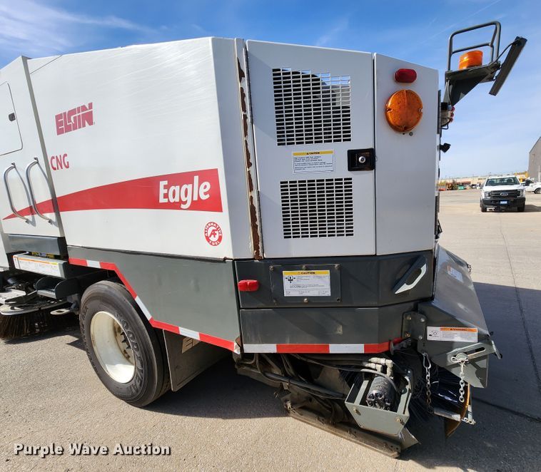 image for item DC6196 2014 Freightliner M2 106  street sweeper truck