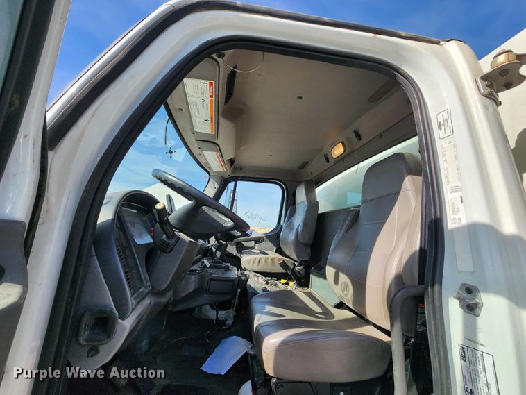 image for item DC6196 2014 Freightliner M2 106  street sweeper truck