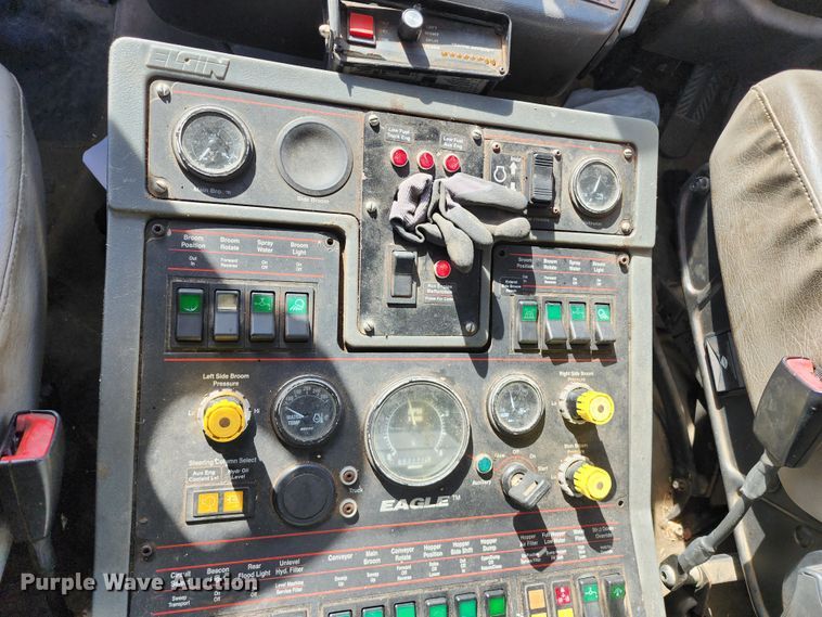 image for item DC6196 2014 Freightliner M2 106  street sweeper truck