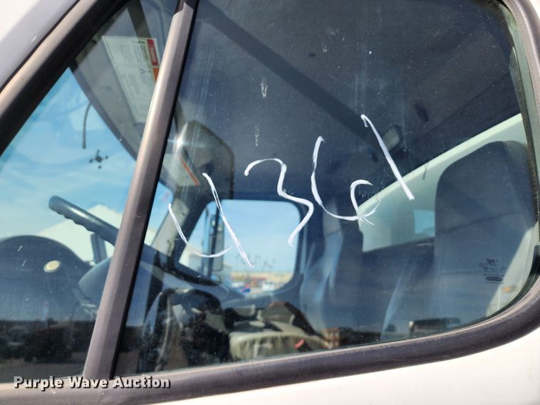 image for item DC6196 2014 Freightliner M2 106  street sweeper truck