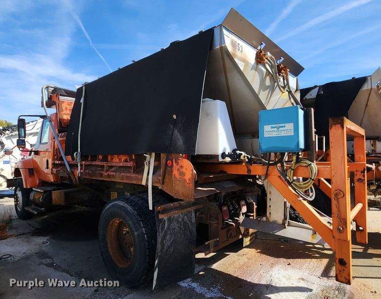 image for item DC6197 2009 International 7400  dump truck