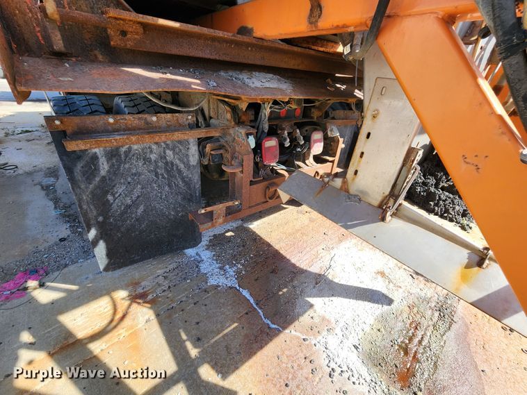 image for item DC6197 2009 International 7400  dump truck