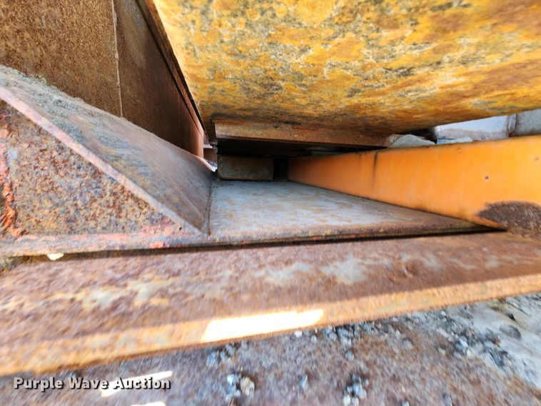 image for item DC6197 2009 International 7400  dump truck