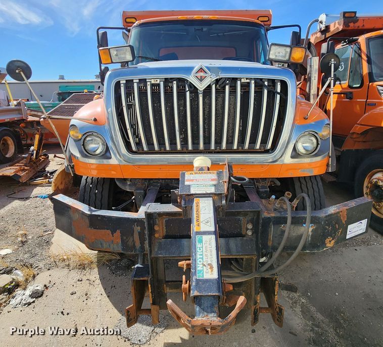 image for item DC6198 2012 International 7500  dump truck