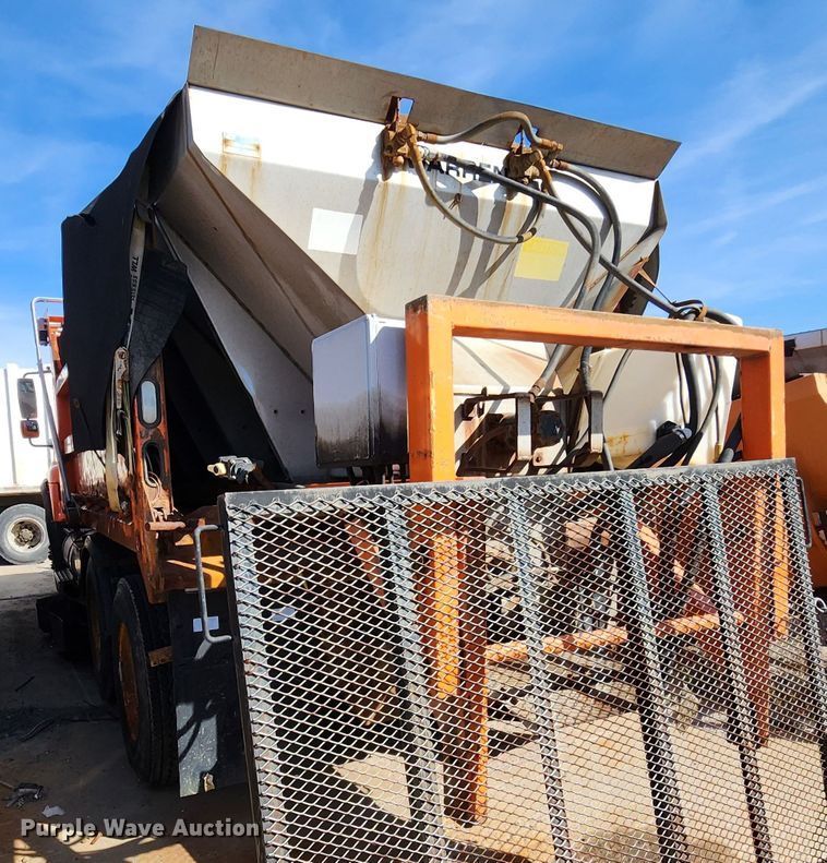 image for item DC6198 2012 International 7500  dump truck