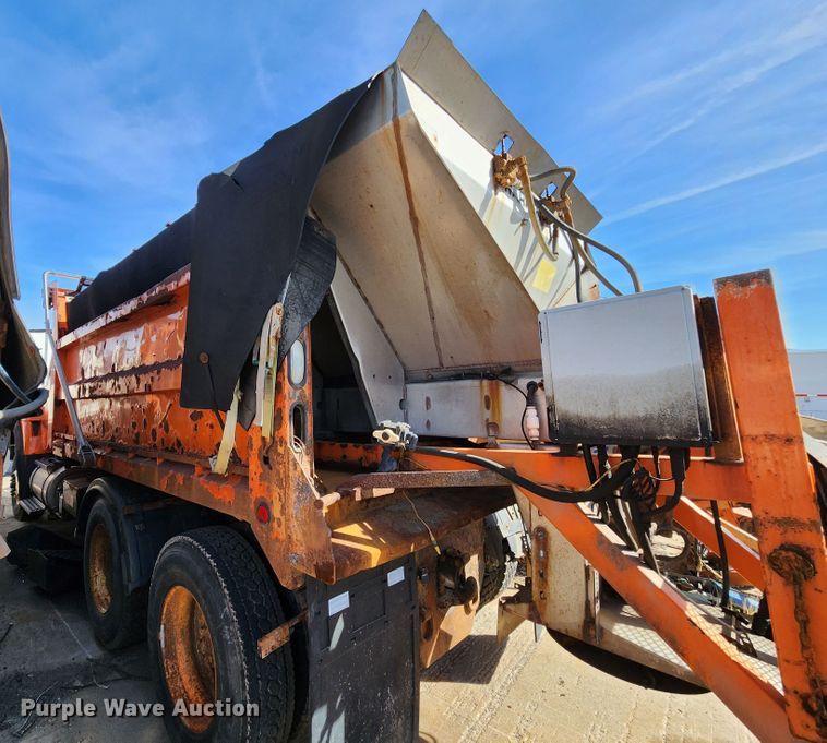 image for item DC6198 2012 International 7500  dump truck