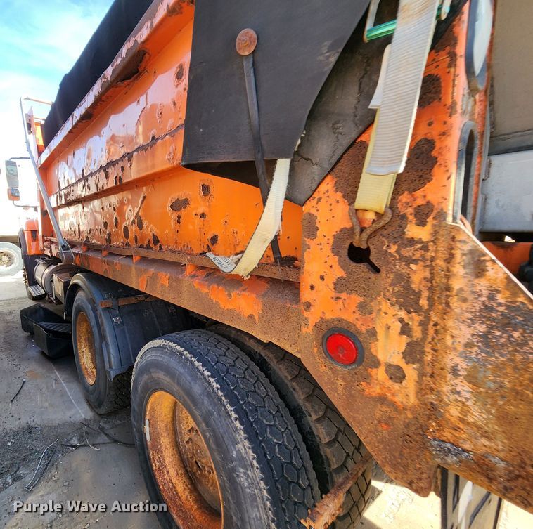 image for item DC6198 2012 International 7500  dump truck