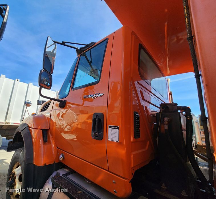 image for item DC6198 2012 International 7500  dump truck