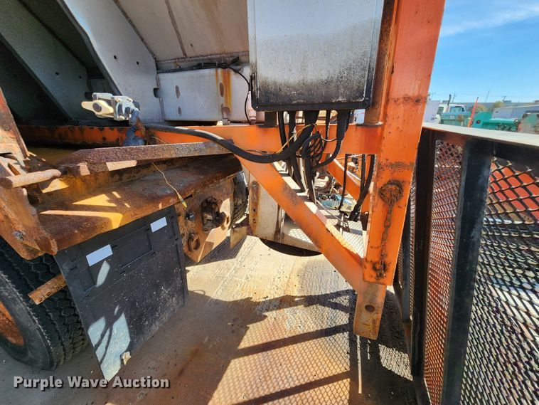 image for item DC6198 2012 International 7500  dump truck