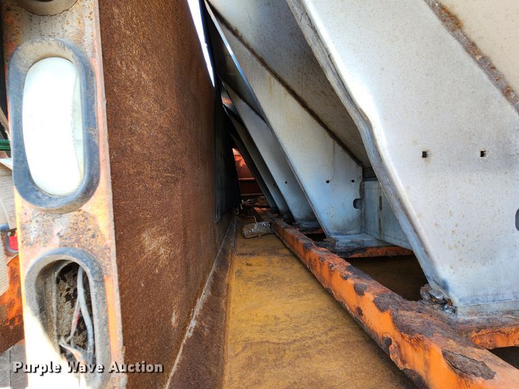 image for item DC6198 2012 International 7500  dump truck