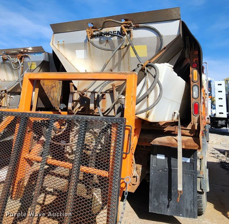 image for item DC6198 2012 International 7500  dump truck