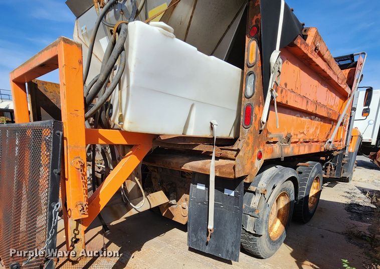 image for item DC6198 2012 International 7500  dump truck