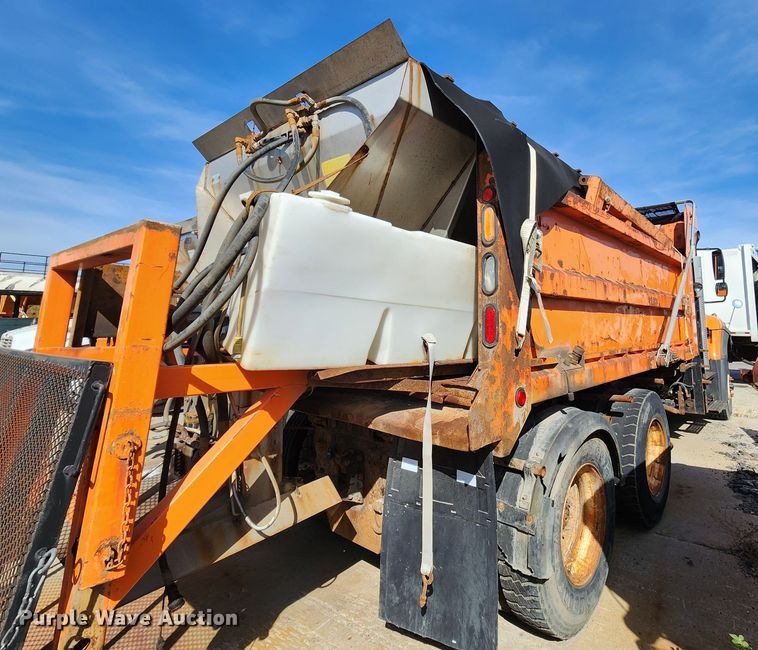 image for item DC6198 2012 International 7500  dump truck
