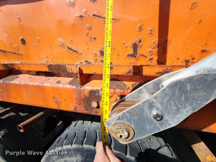 image for item DC6198 2012 International 7500  dump truck