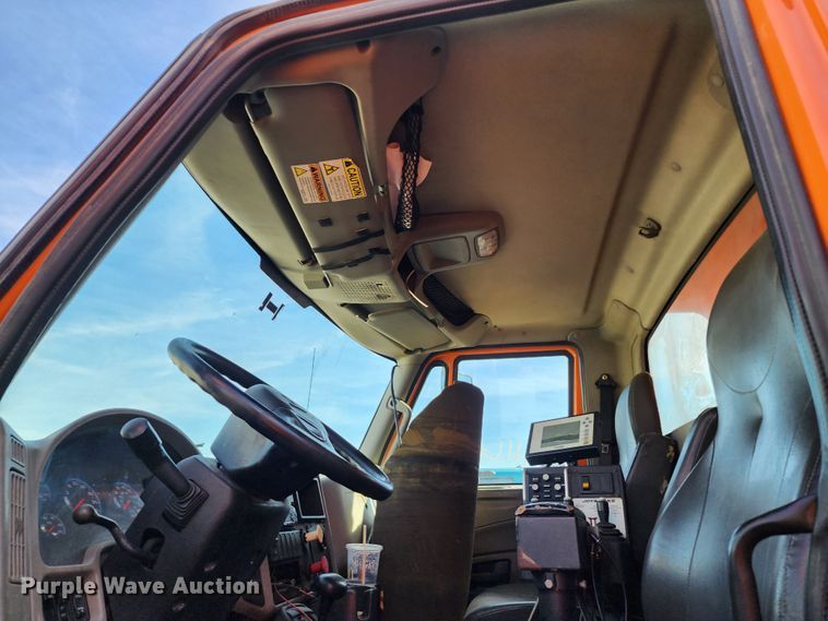 image for item DC6198 2012 International 7500  dump truck