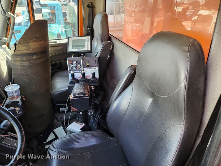 image for item DC6198 2012 International 7500  dump truck