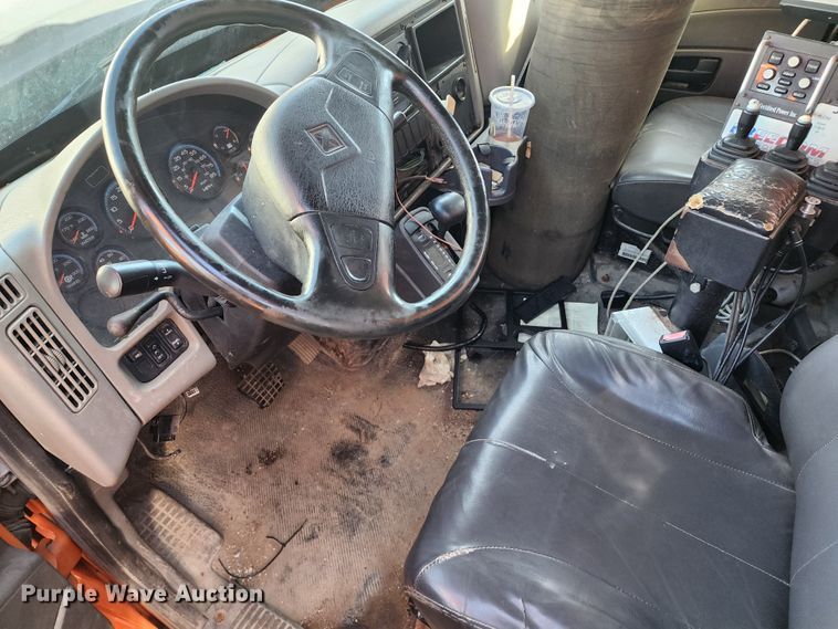 image for item DC6198 2012 International 7500  dump truck