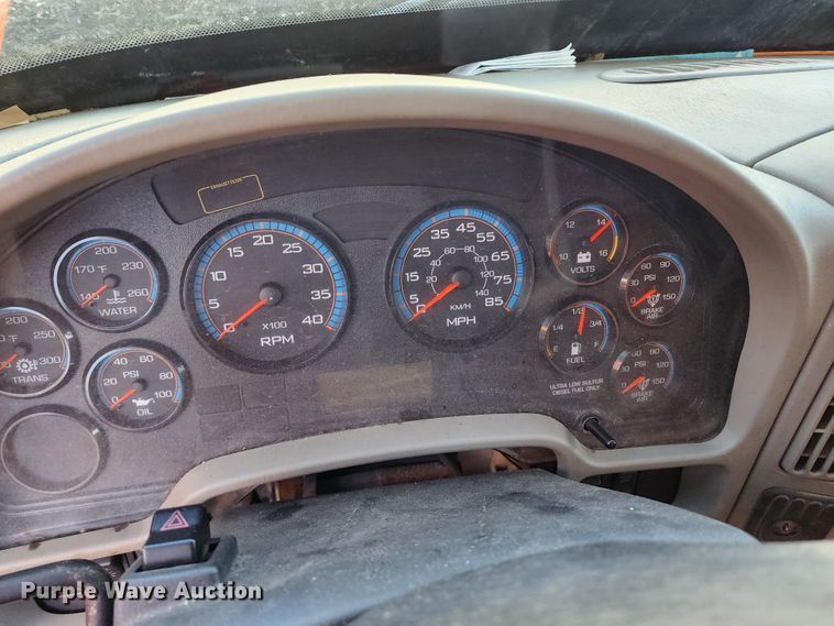 image for item DC6198 2012 International 7500  dump truck