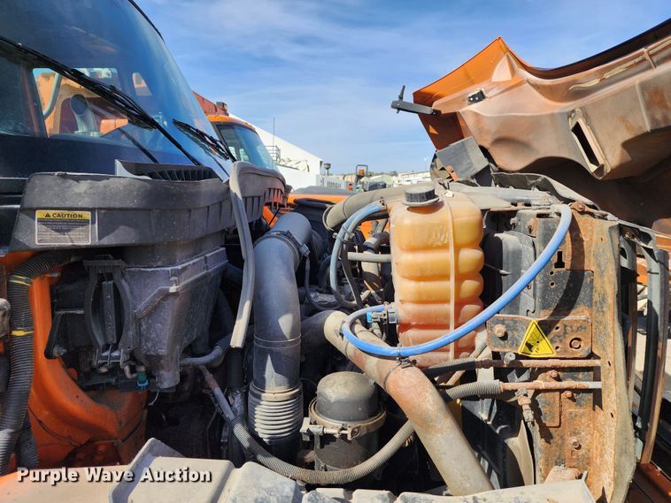 image for item DC6198 2012 International 7500  dump truck