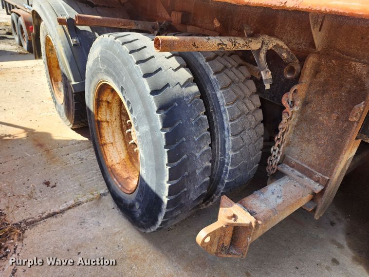 image for item DC6198 2012 International 7500  dump truck