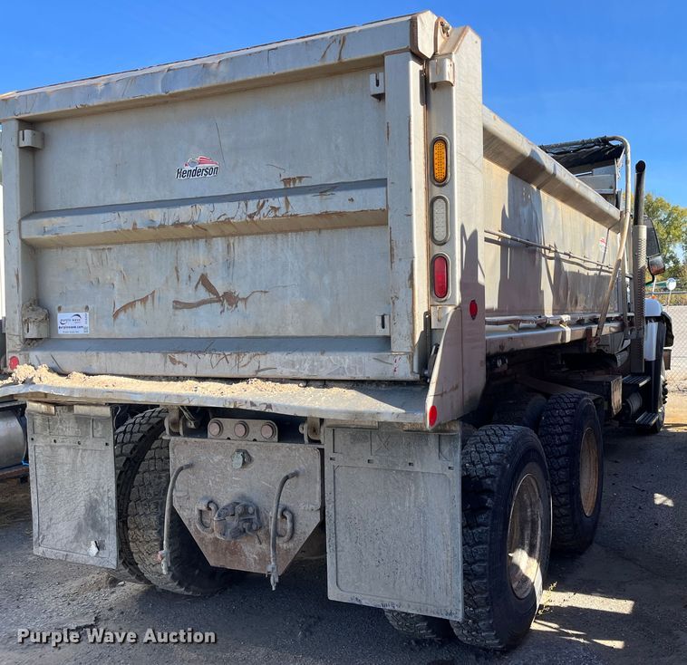 image for item DC6200 2014 International WorkStar 7500  dump truck