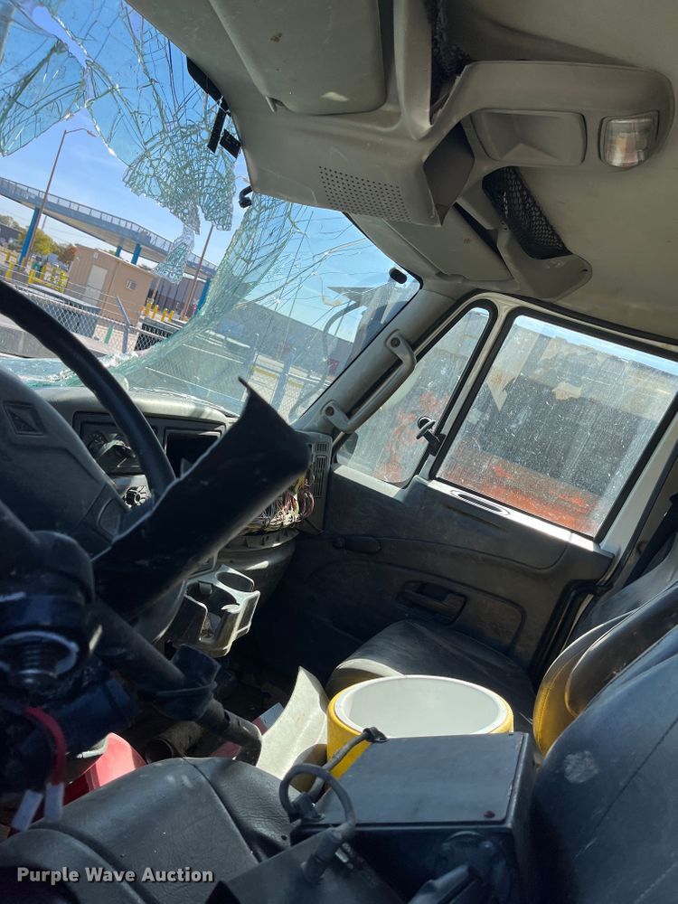 image for item DC6200 2014 International WorkStar 7500  dump truck