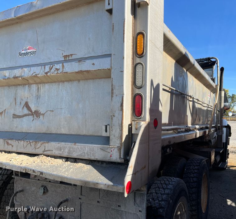 image for item DC6200 2014 International WorkStar 7500  dump truck