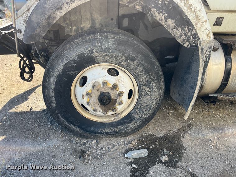 image for item DC6200 2014 International WorkStar 7500  dump truck