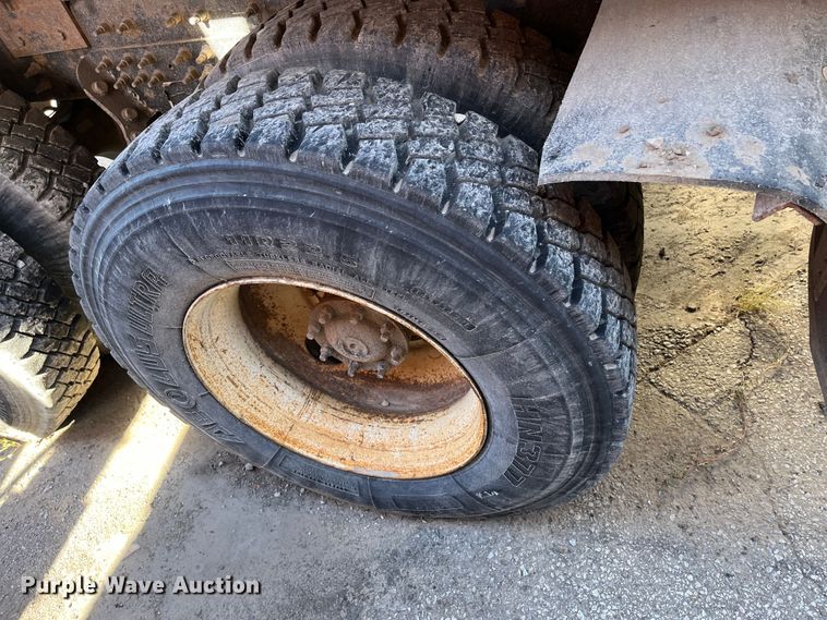 image for item DC6200 2014 International WorkStar 7500  dump truck