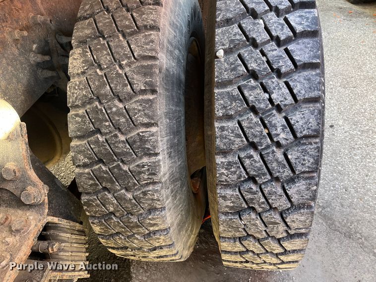 image for item DC6200 2014 International WorkStar 7500  dump truck