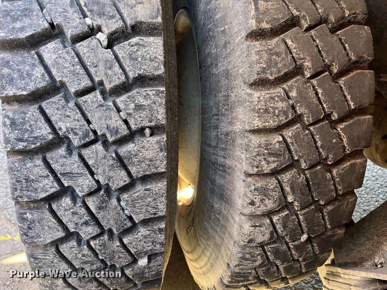 image for item DC6200 2014 International WorkStar 7500  dump truck