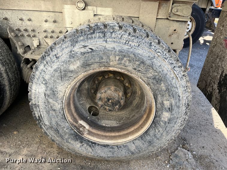 image for item DC6200 2014 International WorkStar 7500  dump truck