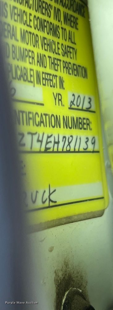 image for item DC6200 2014 International WorkStar 7500  dump truck