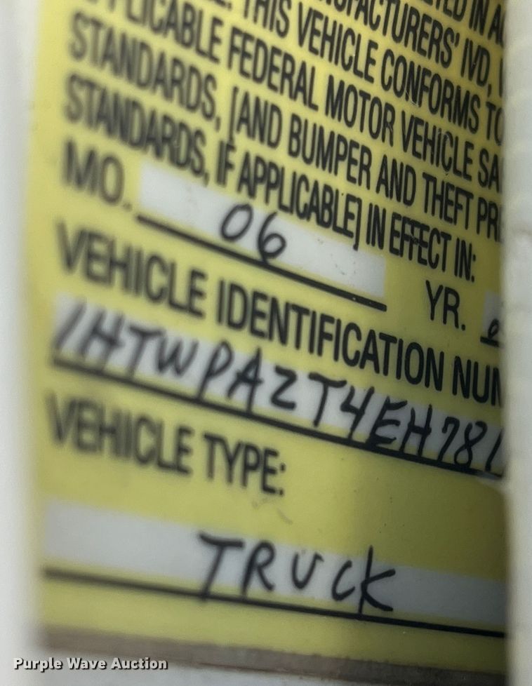 image for item DC6200 2014 International WorkStar 7500  dump truck