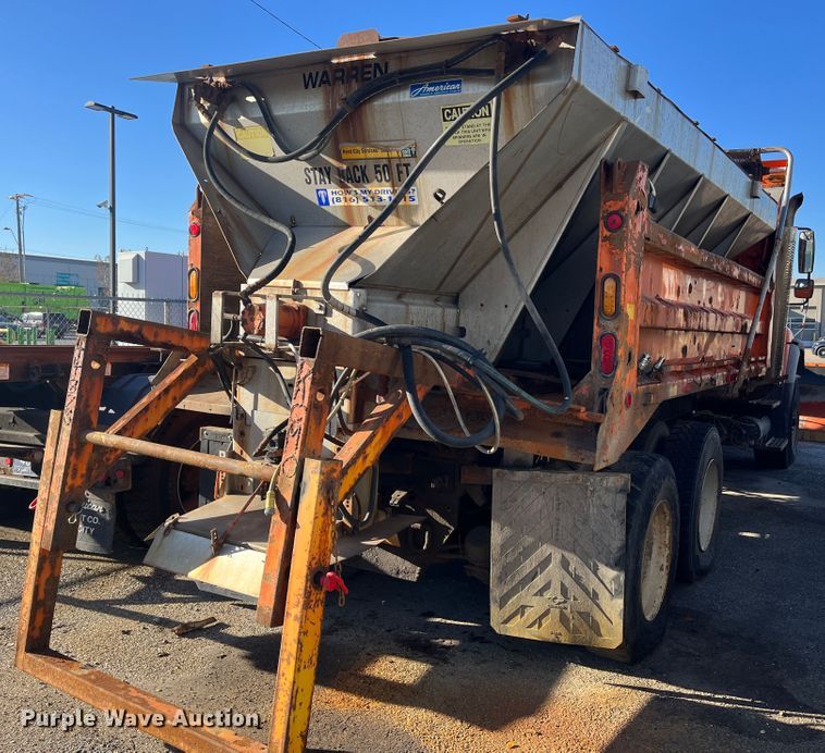 image for item DC6201 2007 International 7600  dump truck