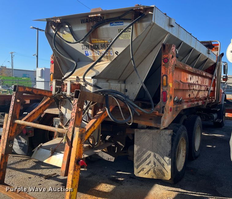 image for item DC6201 2007 International 7600  dump truck