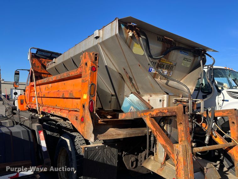 image for item DC6201 2007 International 7600  dump truck