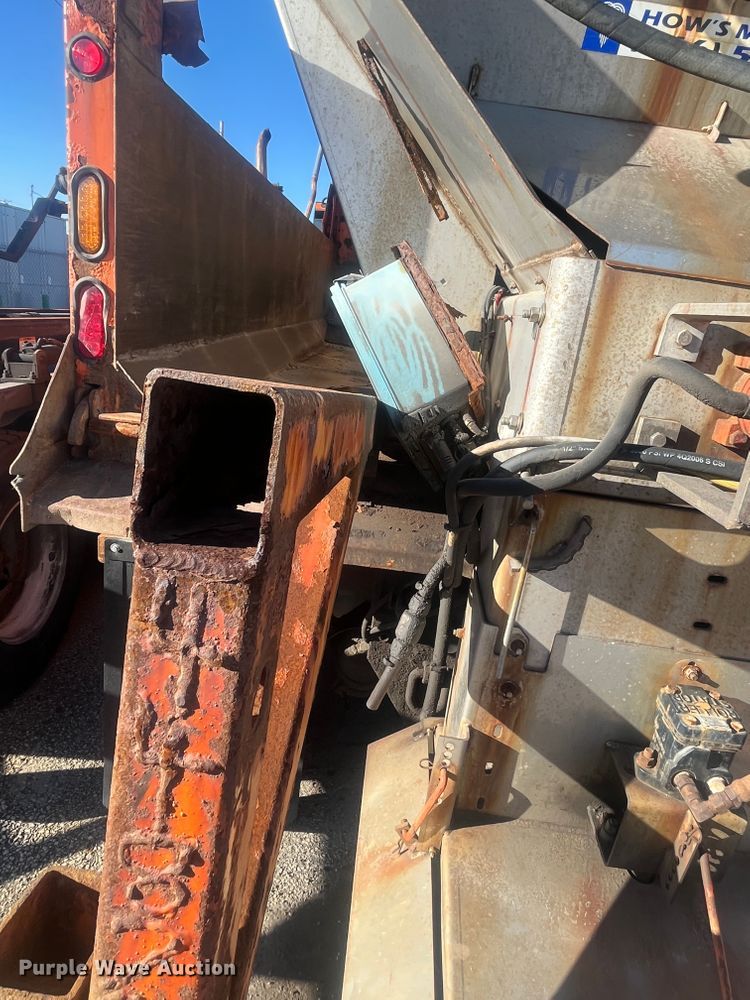 image for item DC6201 2007 International 7600  dump truck